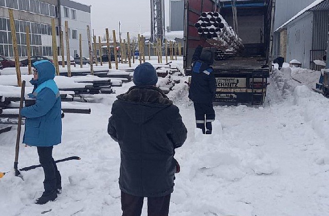 В конце прошло года завод ООО "РСМЕТАЛЛ" передал для нужд фронта 4 тонны труб!!!